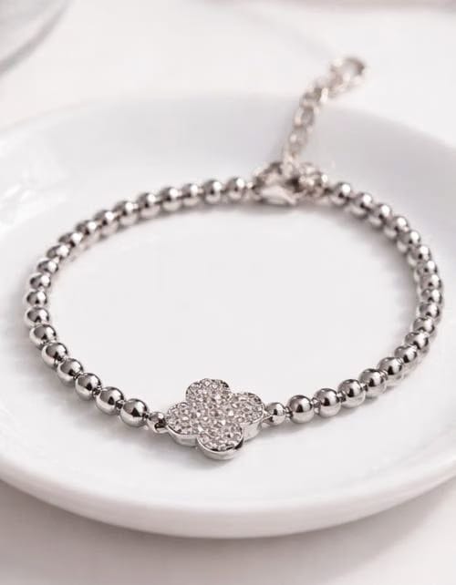 Silver Clove Magnetic Bracelet