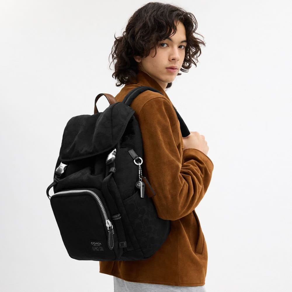 coach evie pebble leather backpack – Black Pebbled with Gold-Tone Hardware – KismetMags Interior slip and zip Model:WRTHII8000122H Weekendoffers Contico SUV 23.5 gal