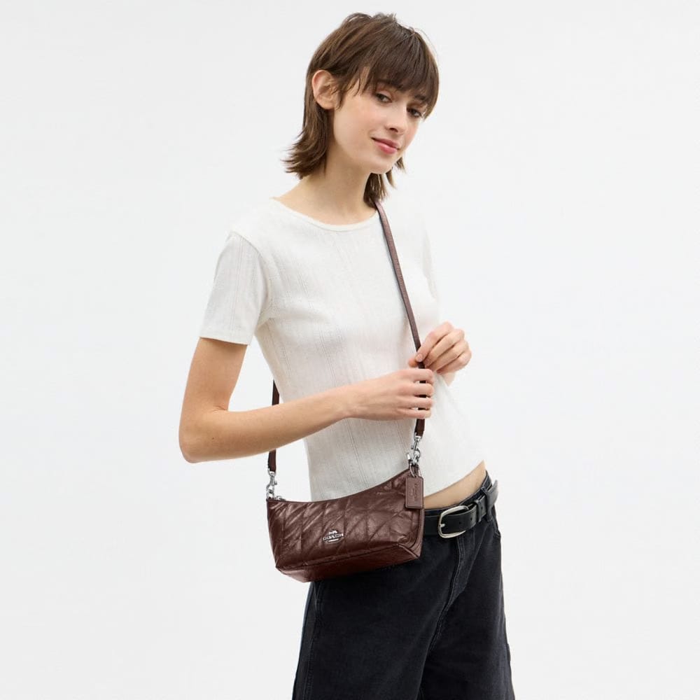 Coach Caitlin Shoulder Bag With Quilting Silver Maple