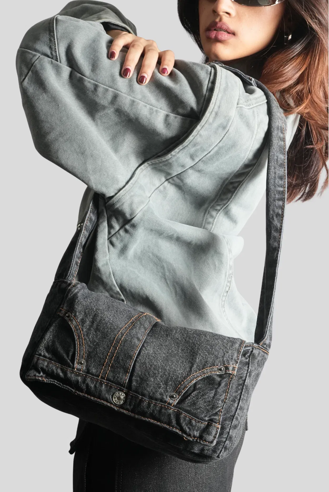 BLACKOUT DENIM SLING