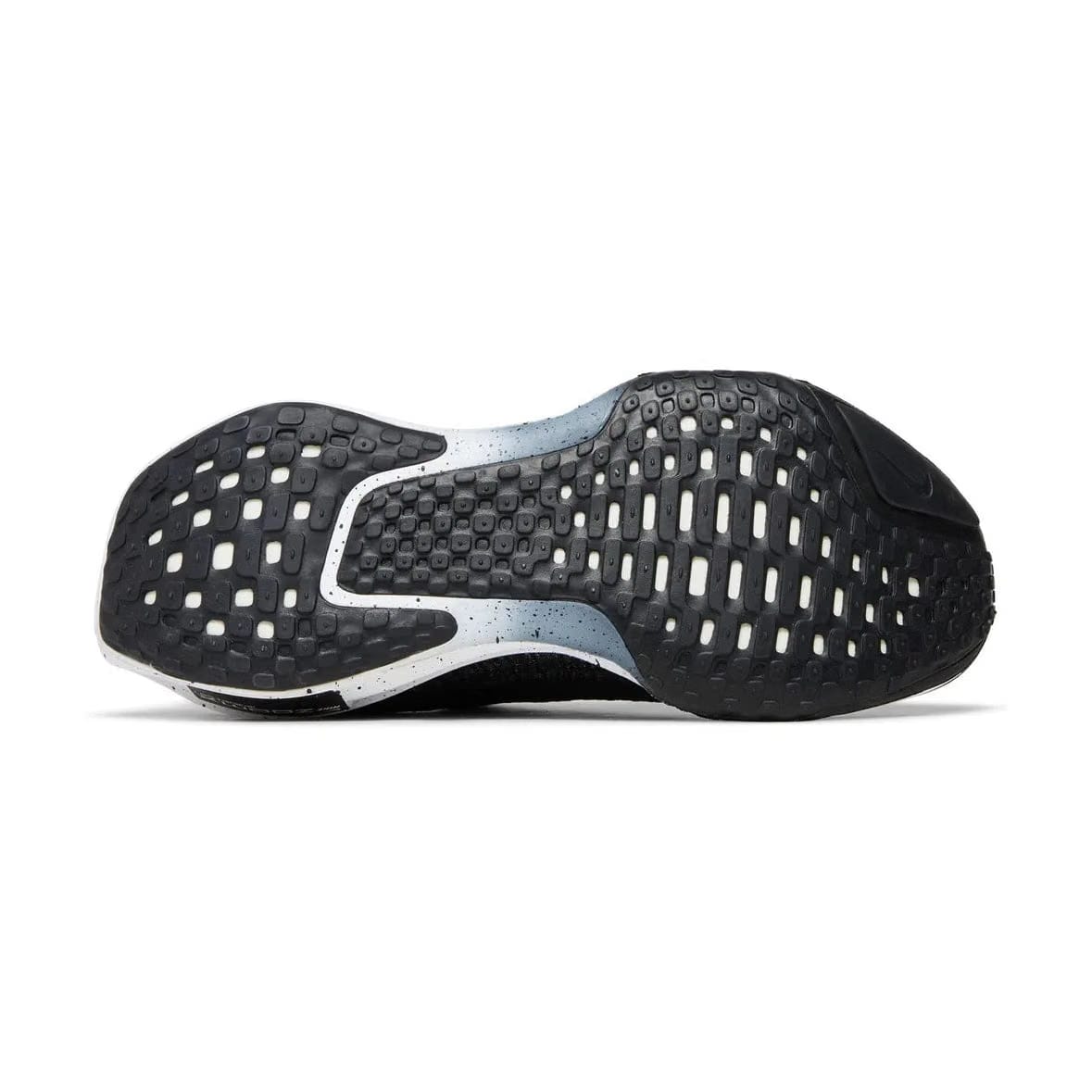 ZoomX Invincible Run Flyknit 3 Oreo