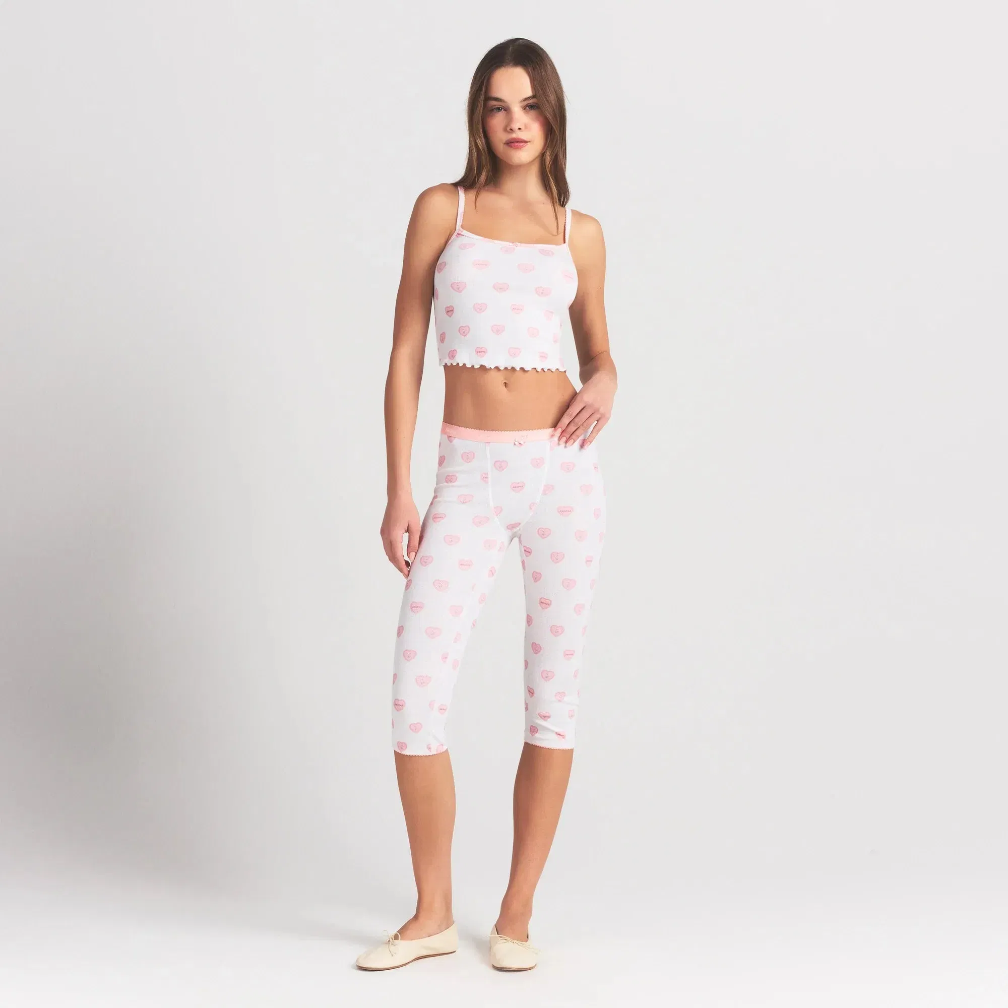 LOGO POINTELLE CAPRI | SNOW LACE HEARTS