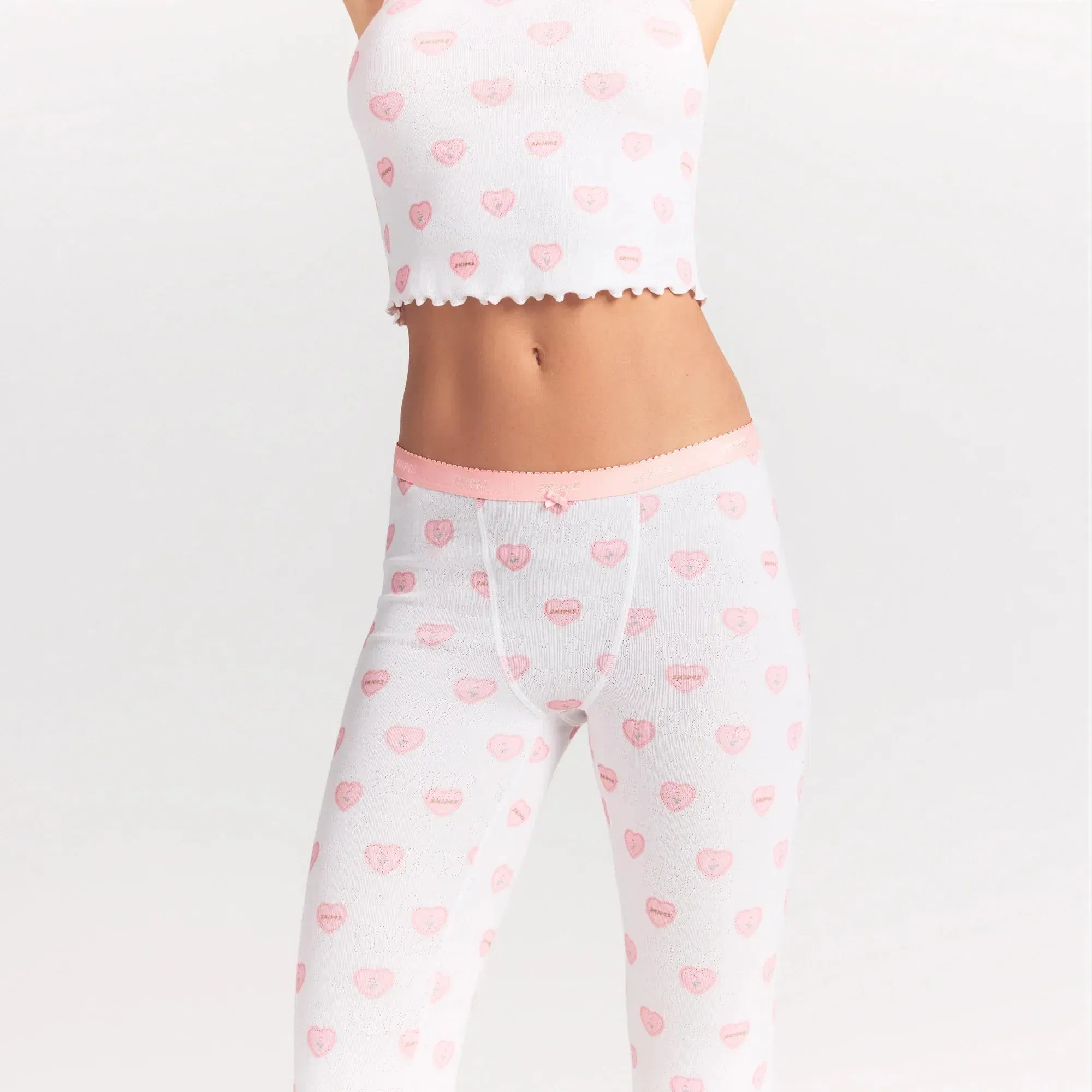 LOGO POINTELLE CAPRI | SNOW LACE HEARTS