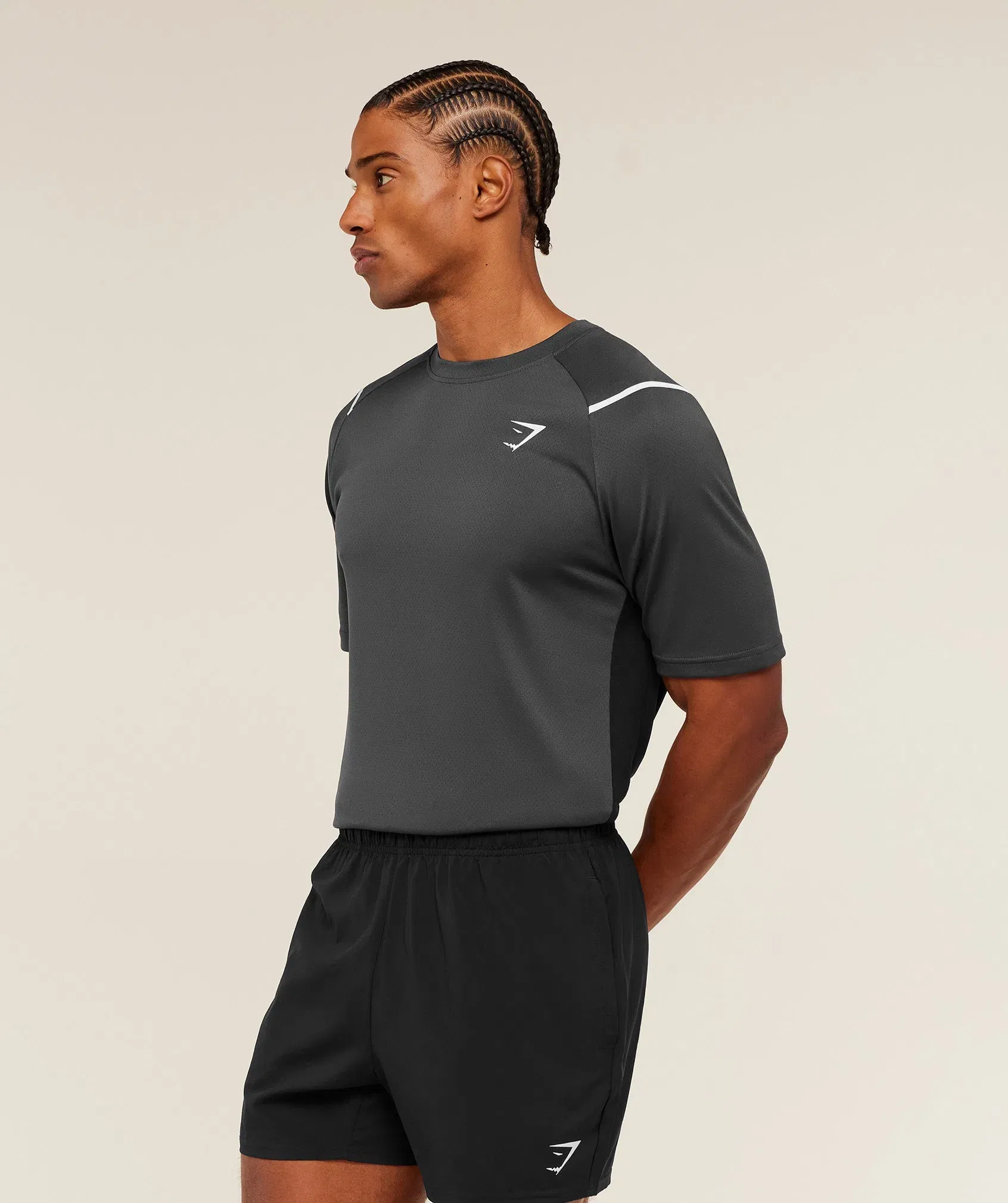 Gymshark Arrival Contrast T-Shirt - GS Onyx Grey/GS Black