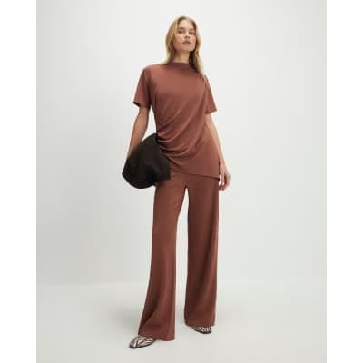 Brown Short Sleeve Drape Tunic Top