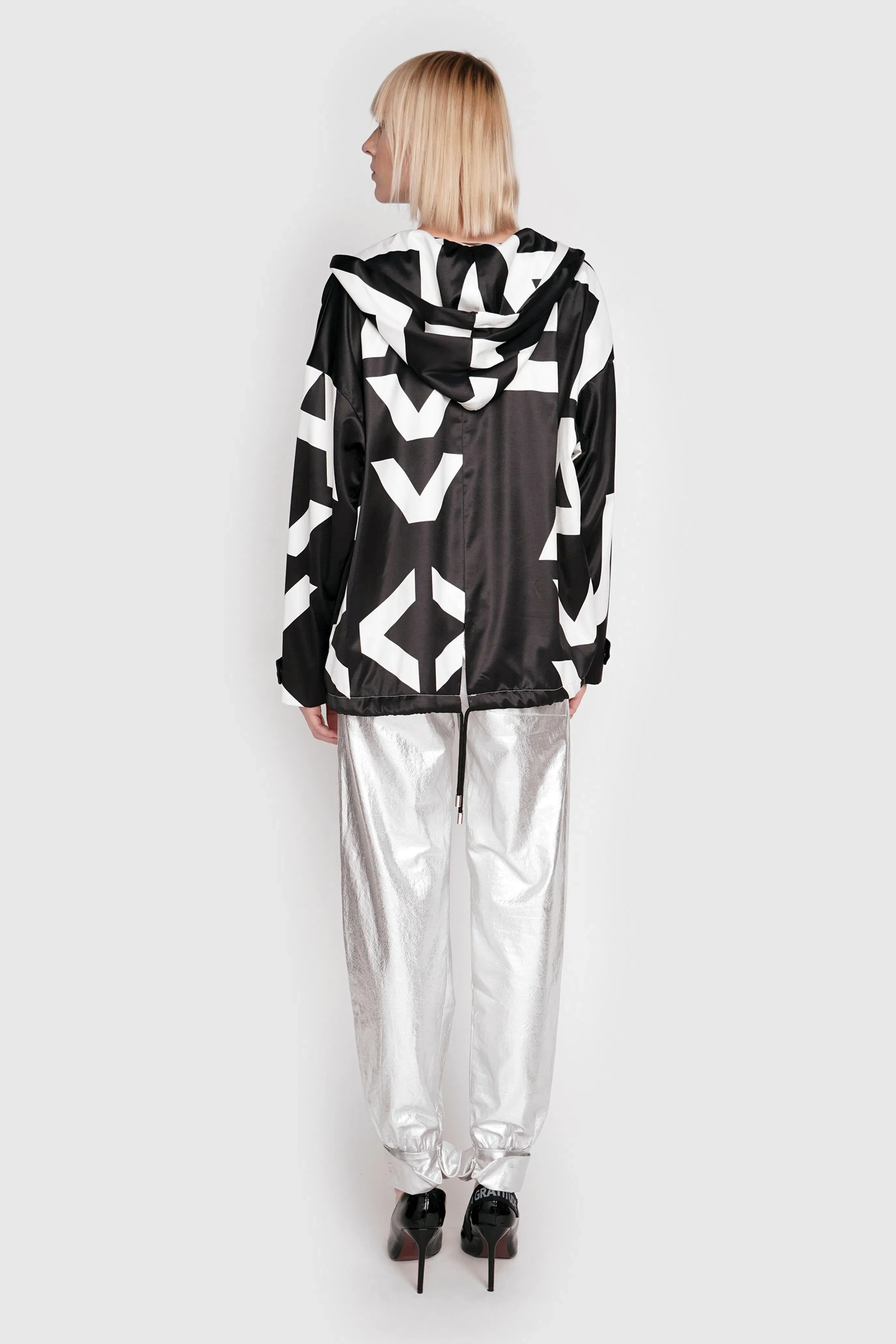 METALLIC TRACK PANTS
