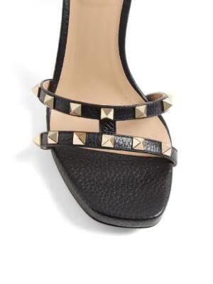 Rockstud sandals in elk print calfskin 100mm