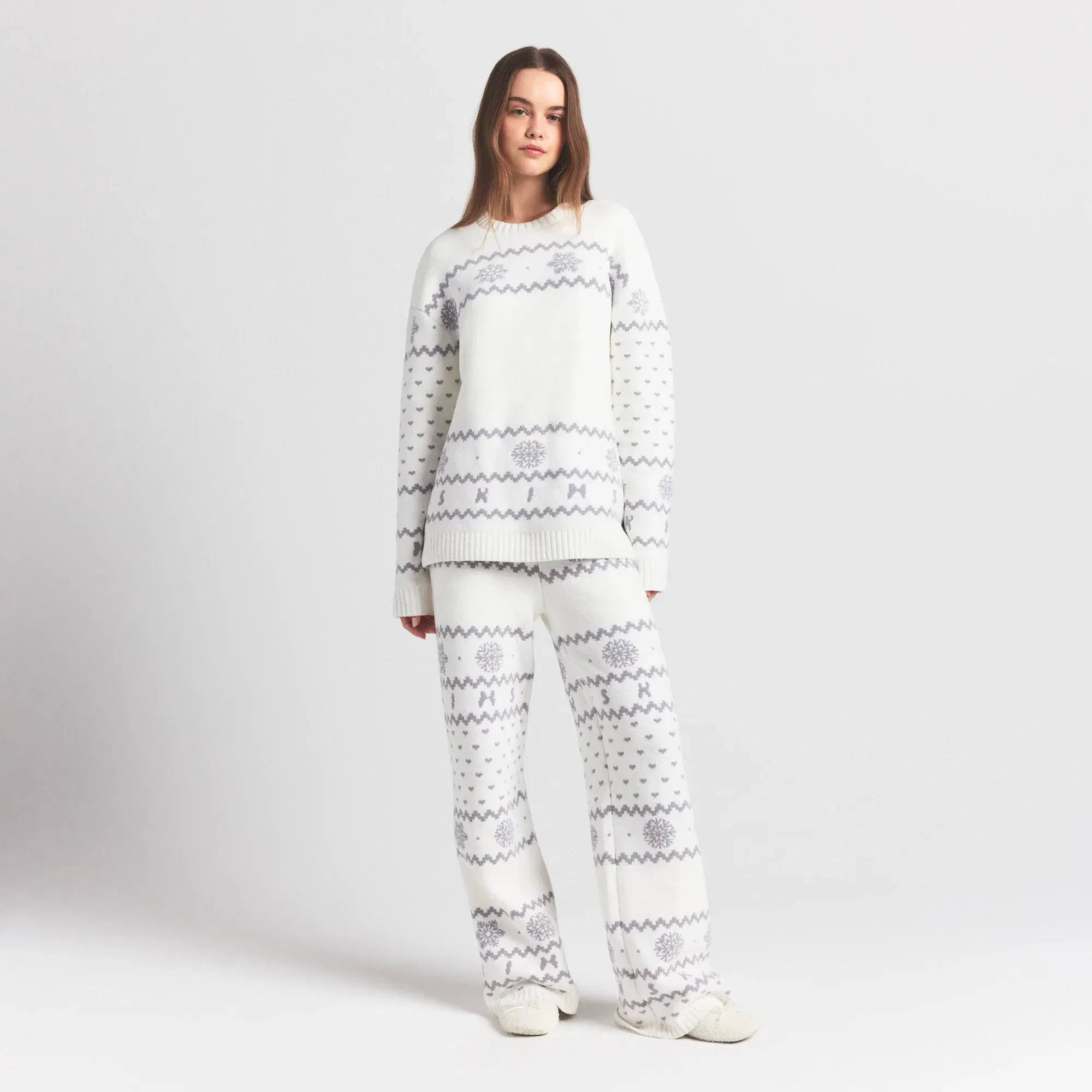COZY LIGHT CREWNECK PULLOVER | MARBLE HEART FAIR ISLE