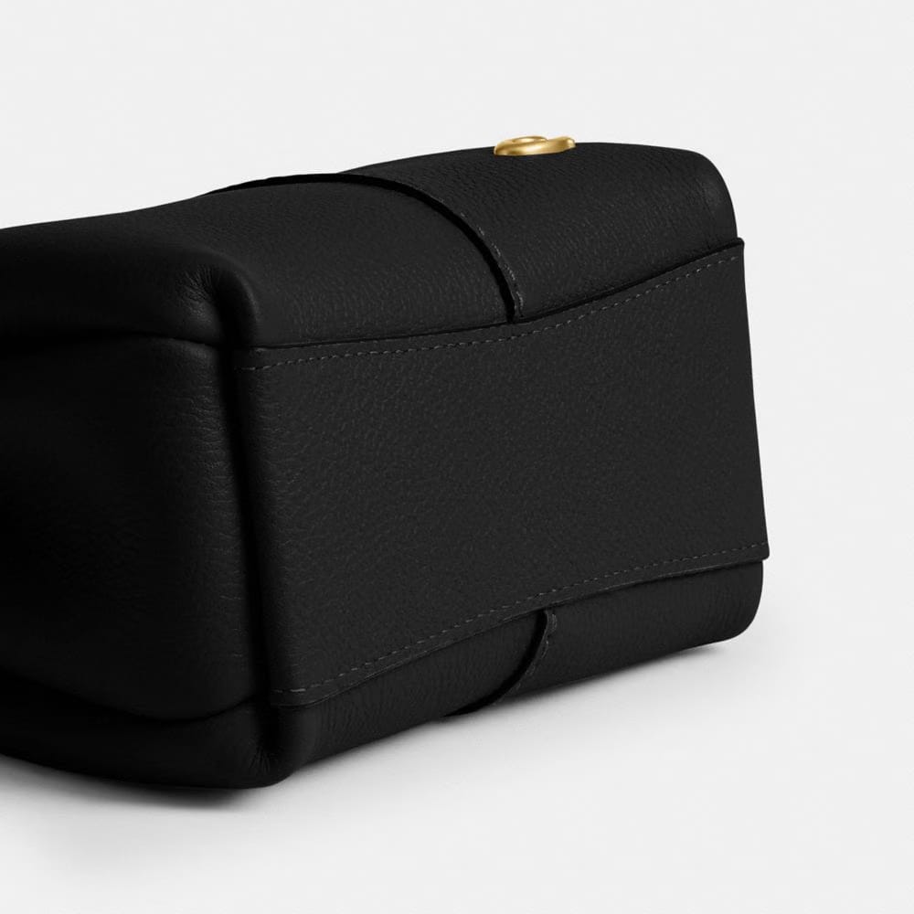 Lana Shoulder Bag 19