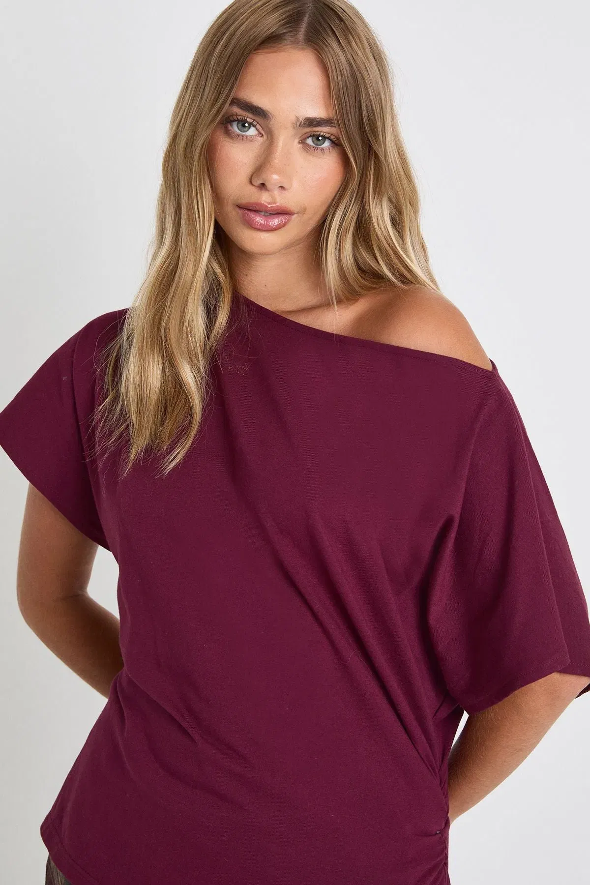 Ruched Side Off Shoulder T-shirt