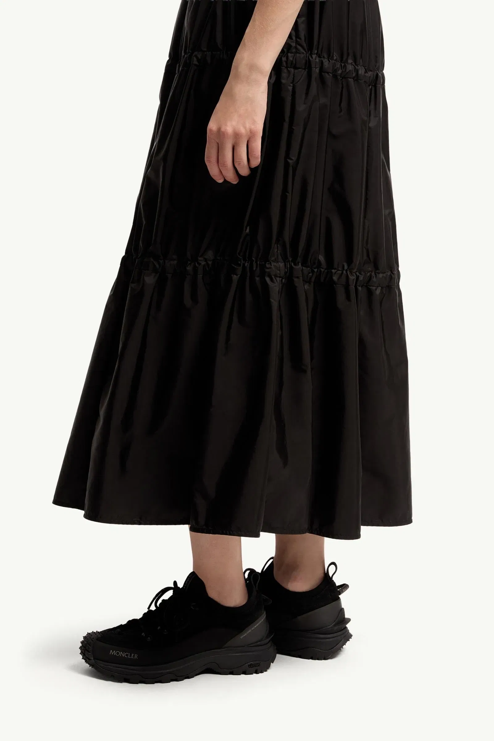 Moncler Ruffle Mid-Length Skirt Black Black