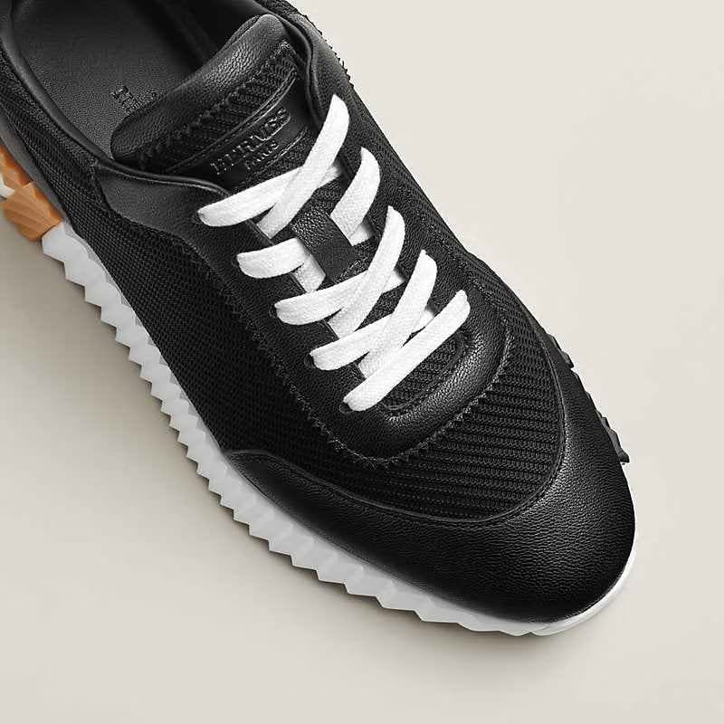 Bouncing sneaker