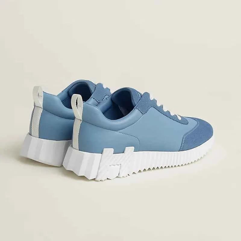 Bouncing sneaker