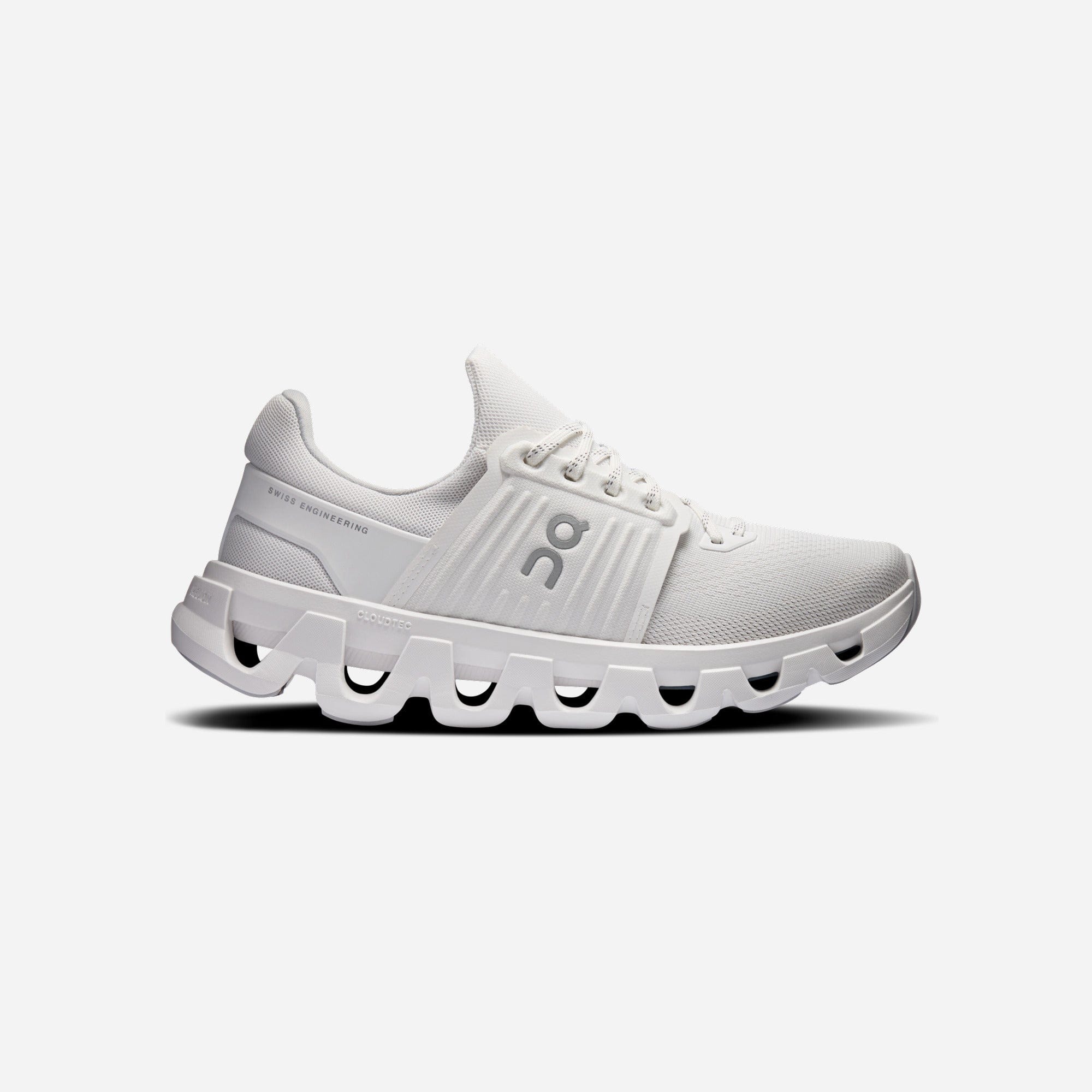 On running Cloudswift 4 AD White | White