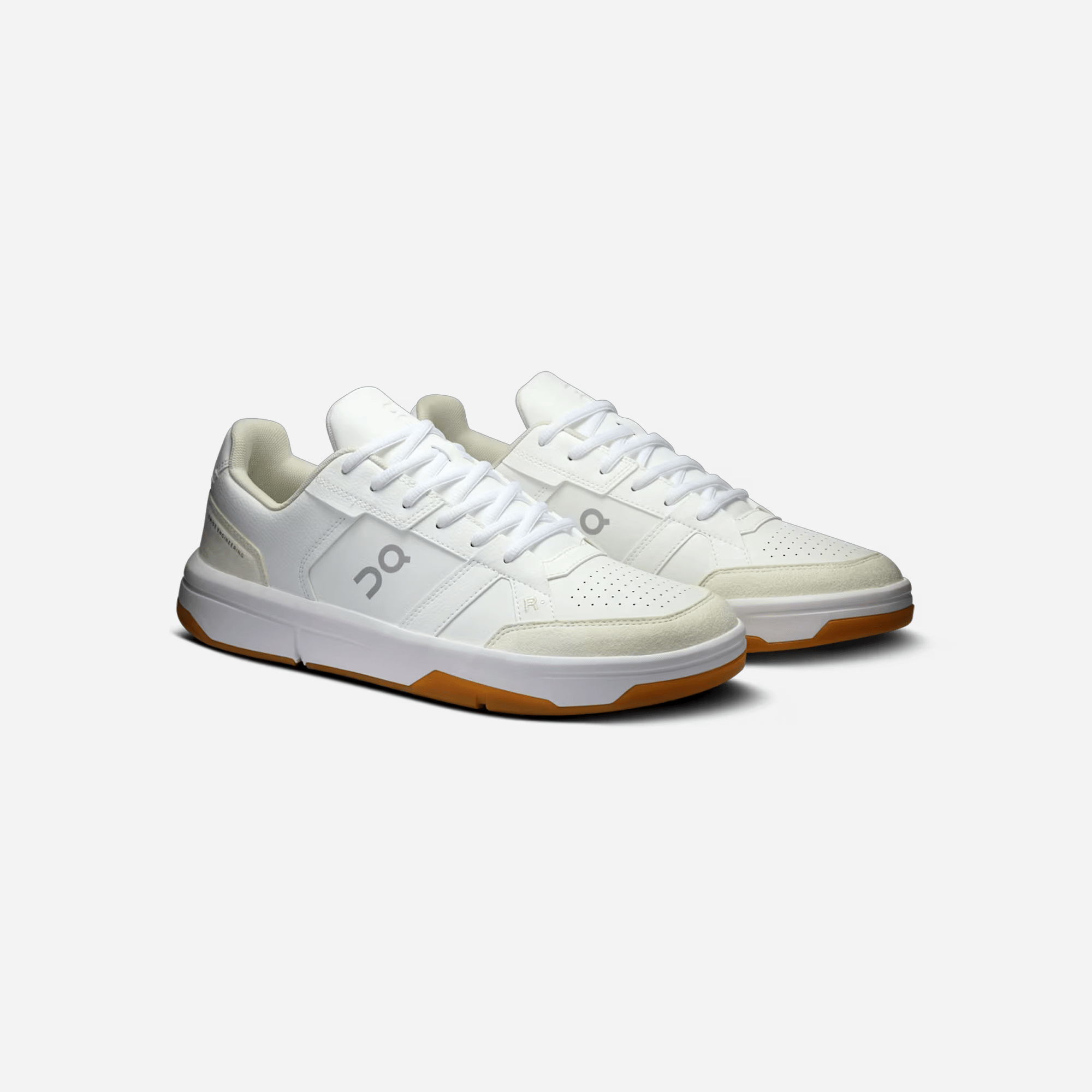 THE ROGER Clubhouse White Ivory On Running