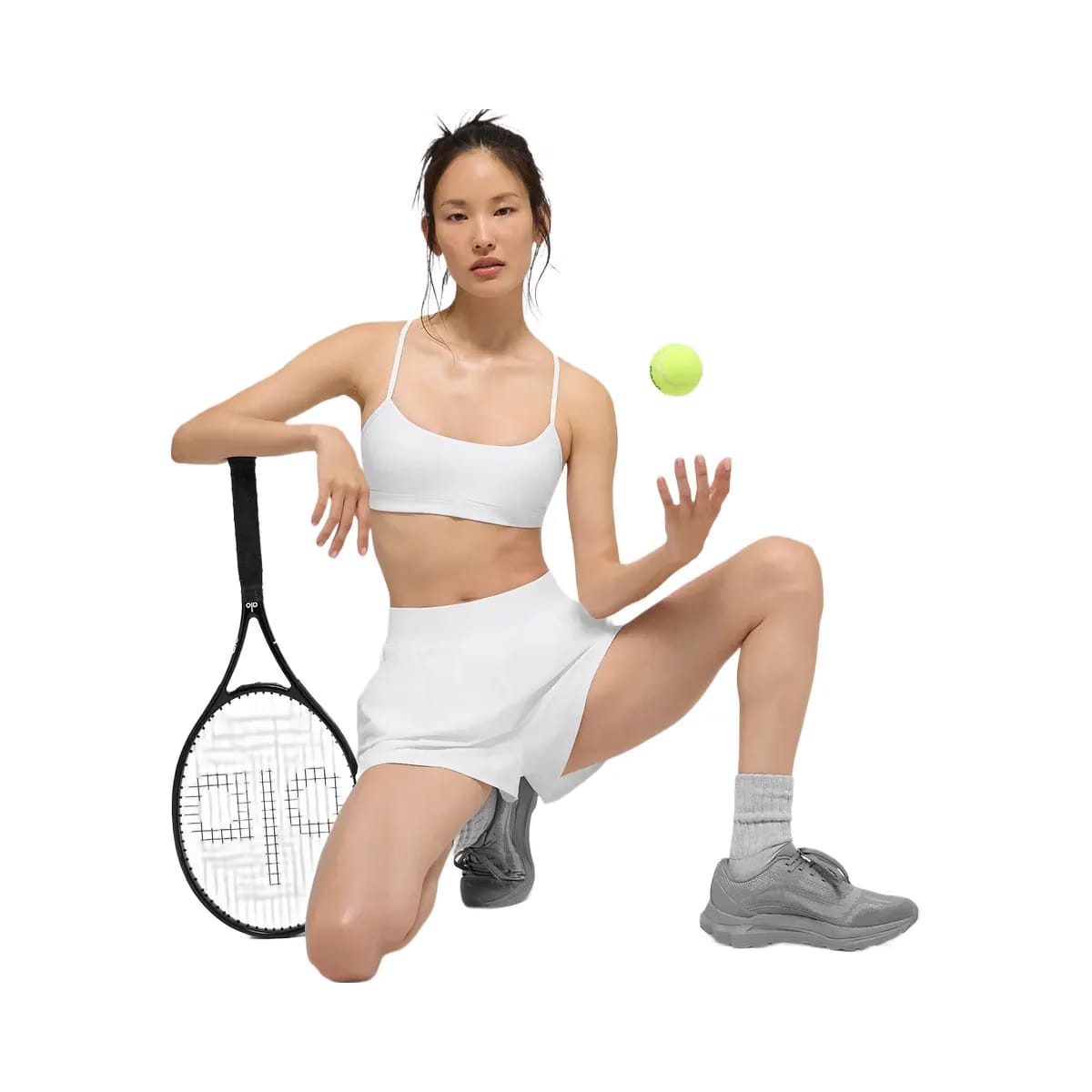 Alo Women's Airlift Intrigue Bra - White