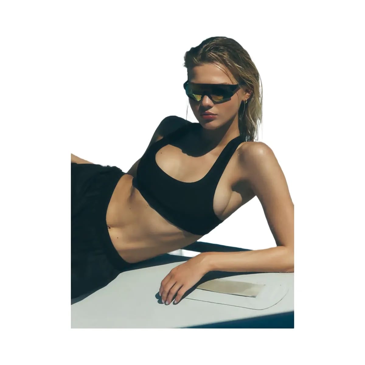 Alo Women's Airlift Advantage Racerback Bra - Black