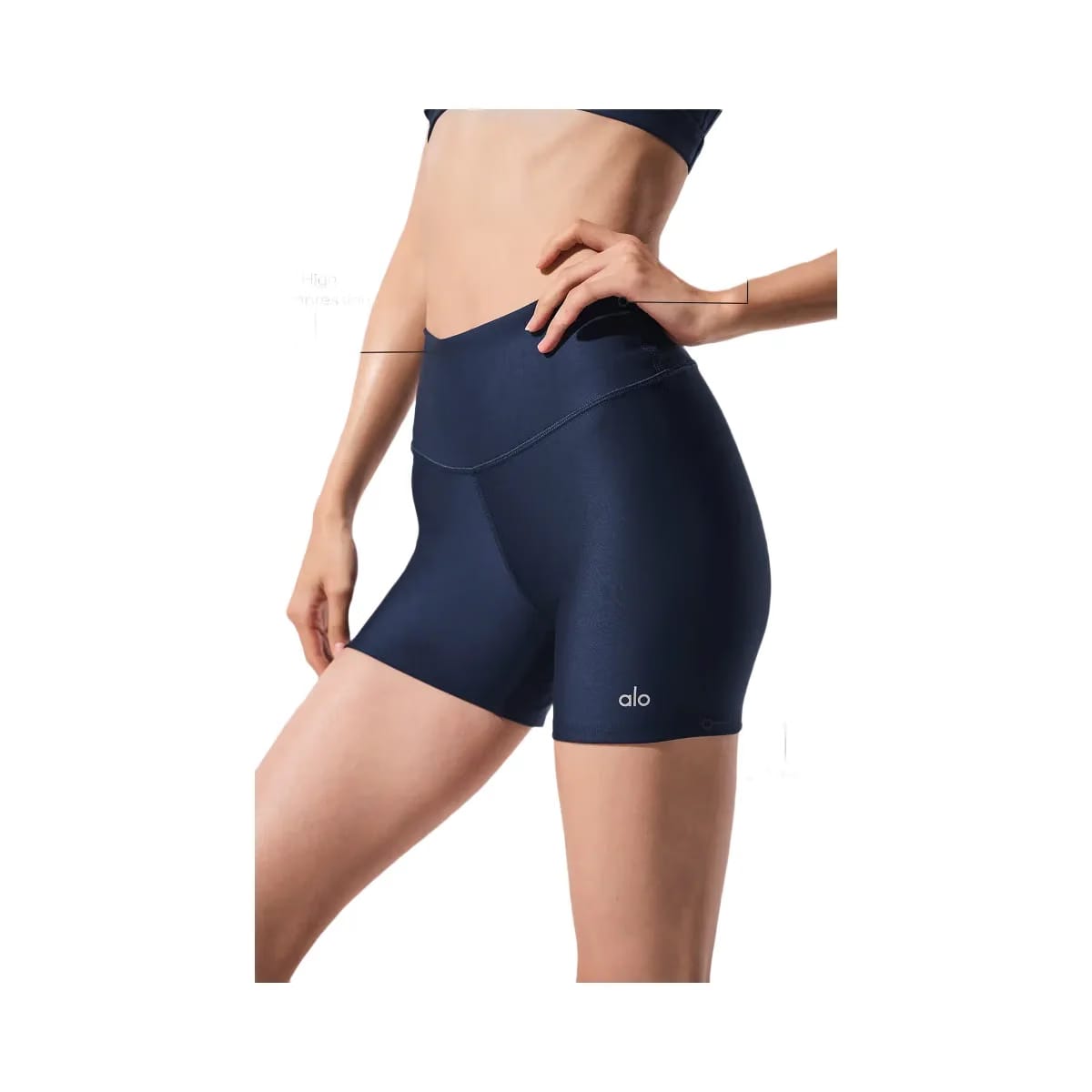 Alo Women's 5" Airlift Energy Short - Navy
