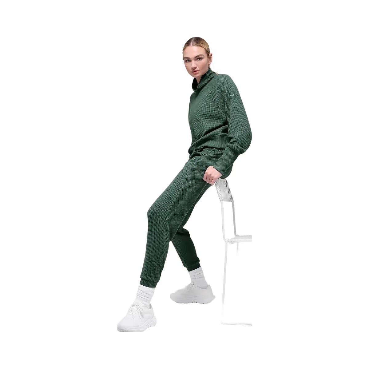 Alo Women's Waffle Weekend Escape Jogger - Clover Green