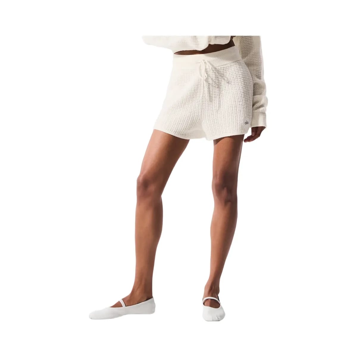 Alo Women's Cashmere High-Waist Plush Waffle Short - Ivory