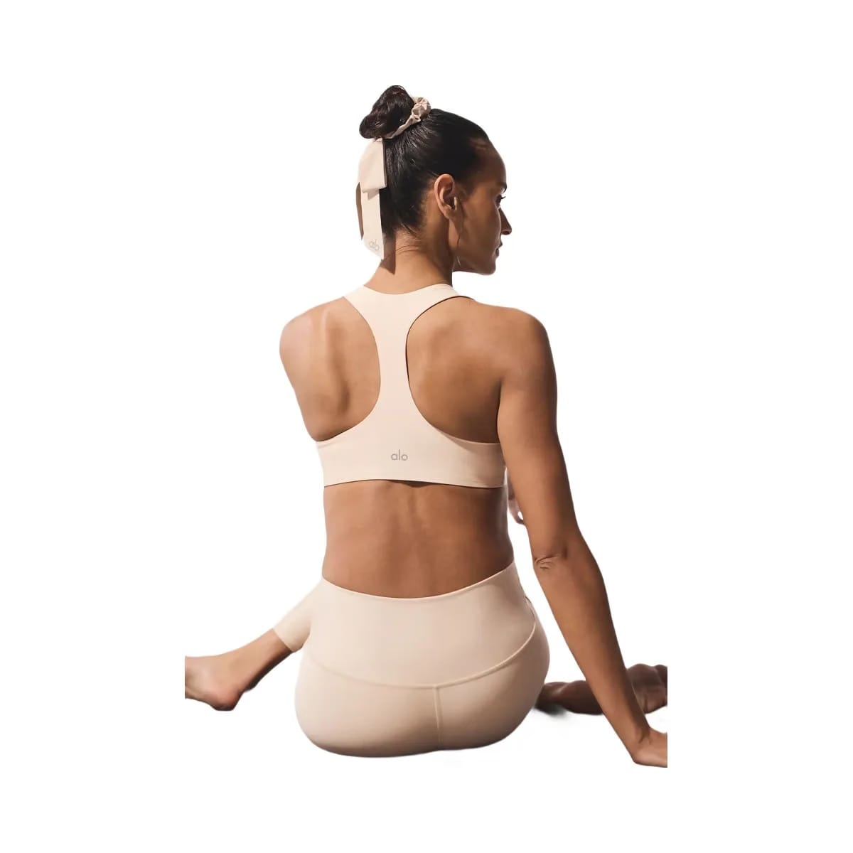 Alo Women's Airlift Advantage Racerback Bra - Macadamia