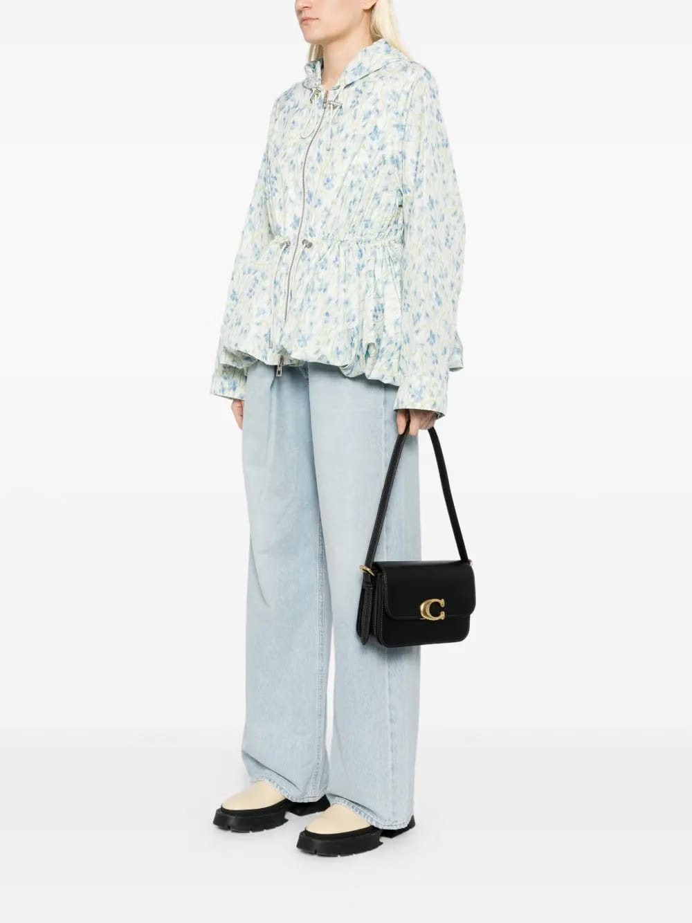 Refined shoulder bag