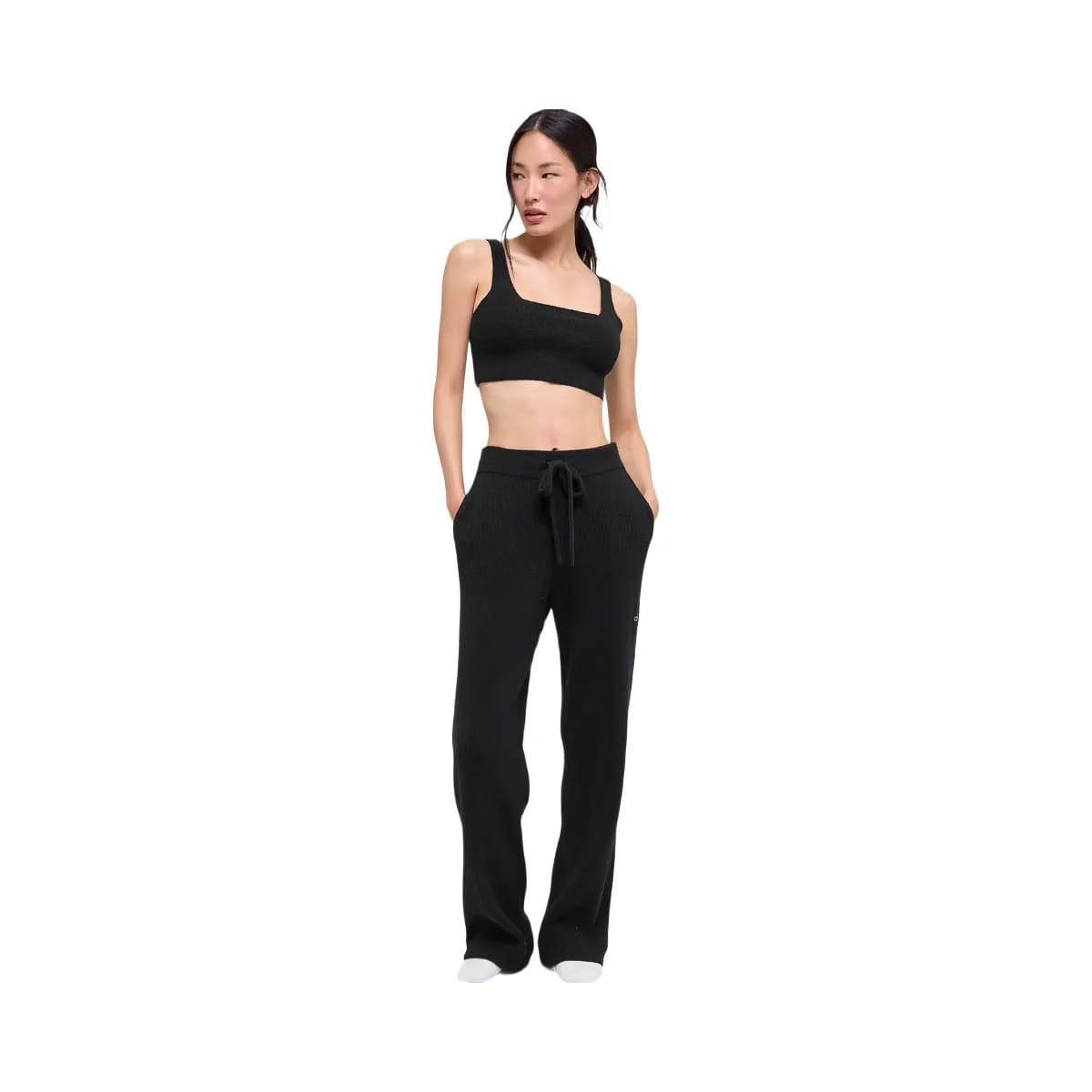 Alo Women's Snuggle Up Sweater Bra - Black