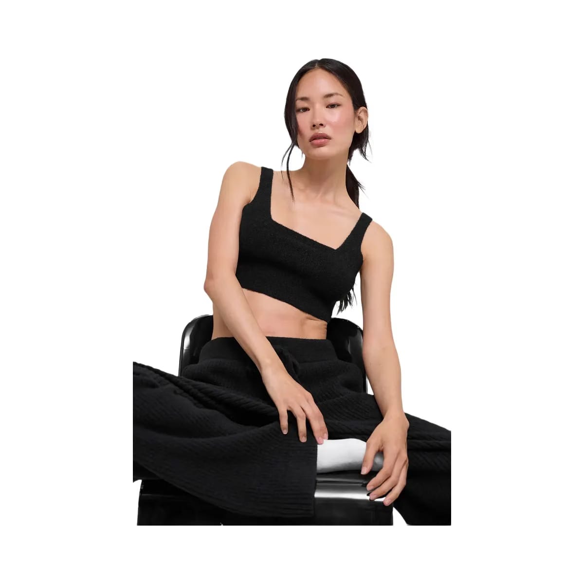 Alo Women's Snuggle Up Sweater Bra - Black