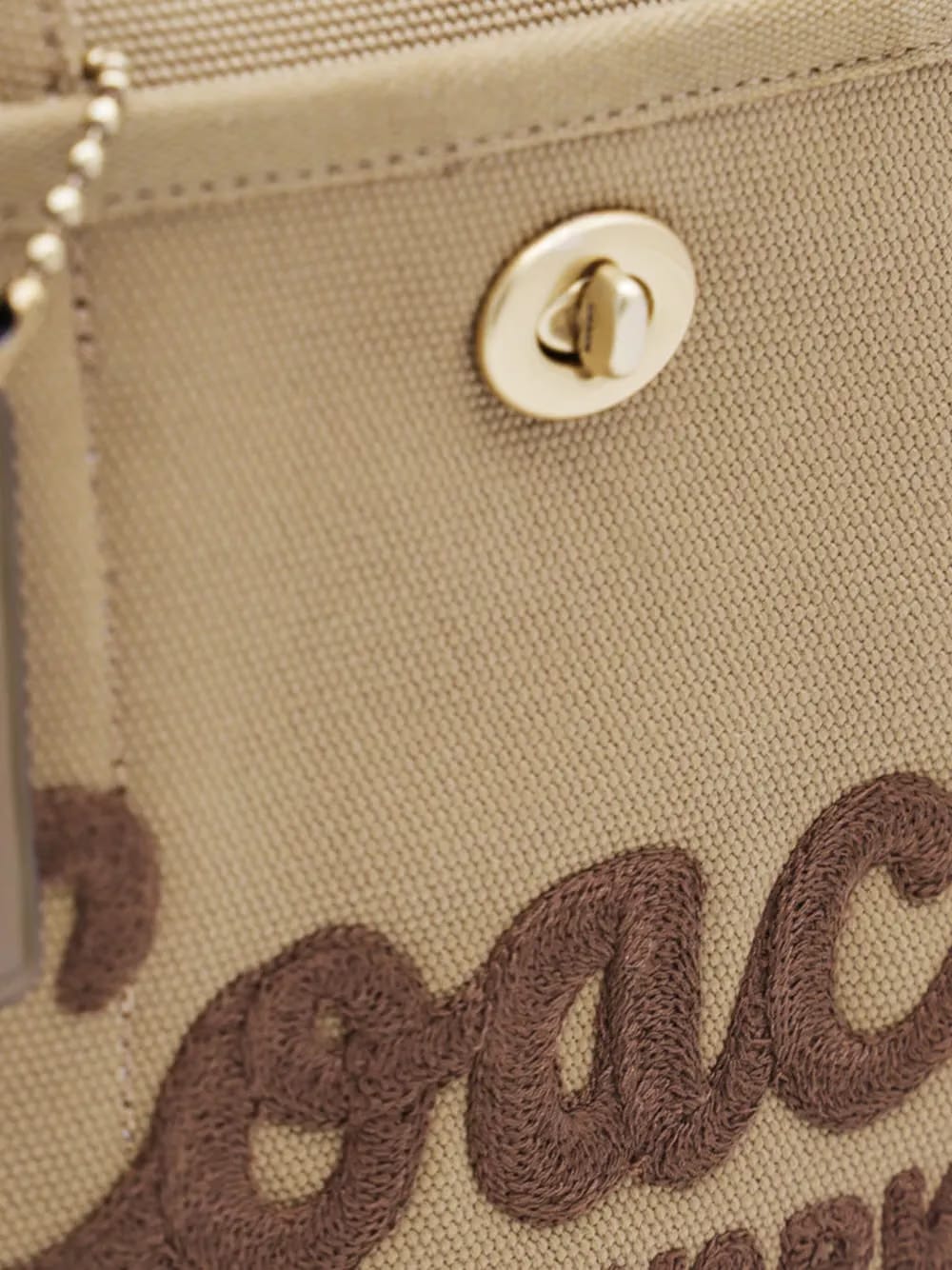Field logo-appliqué tote bag