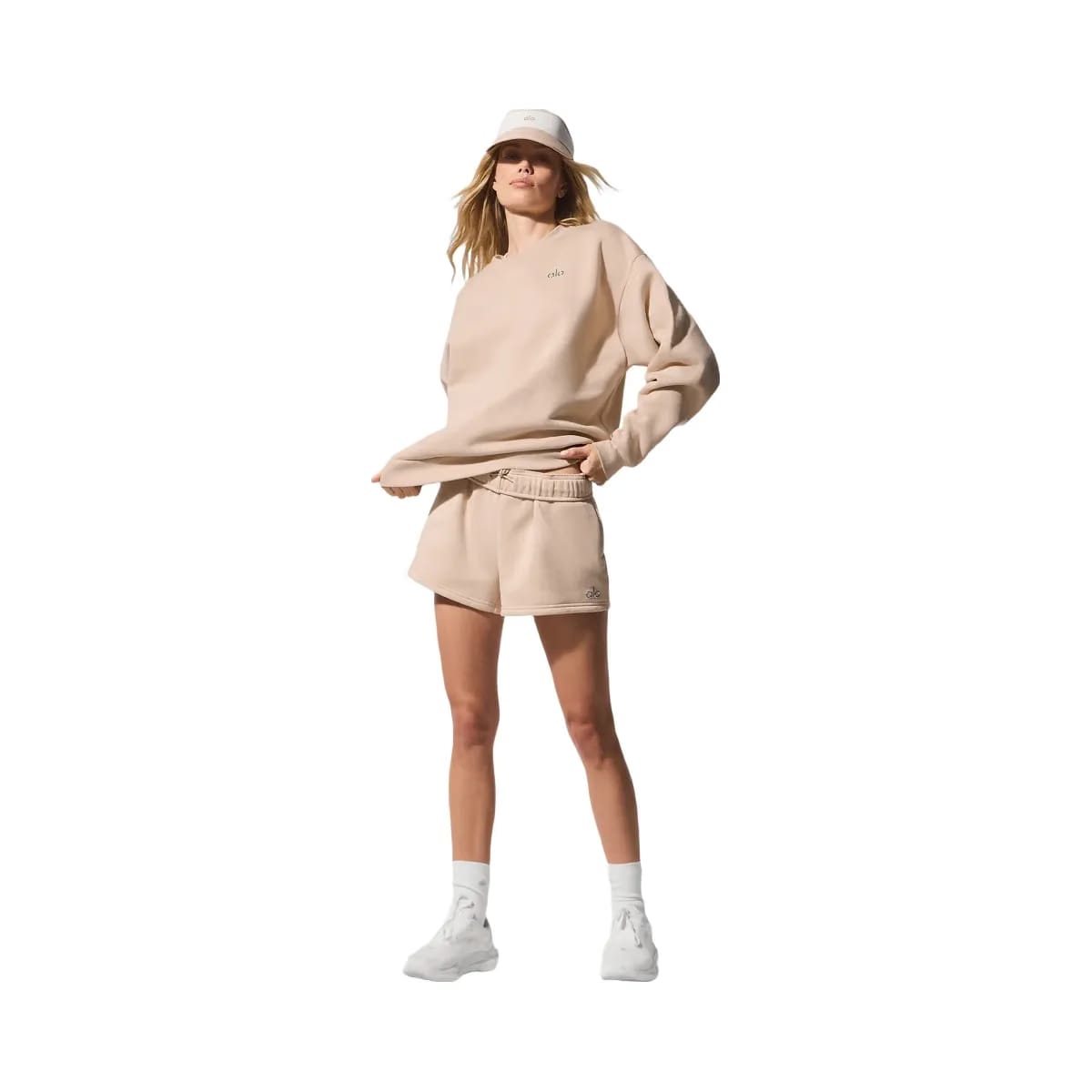 Alo Women's Accolade Crew Neck Pullover - Macadamia