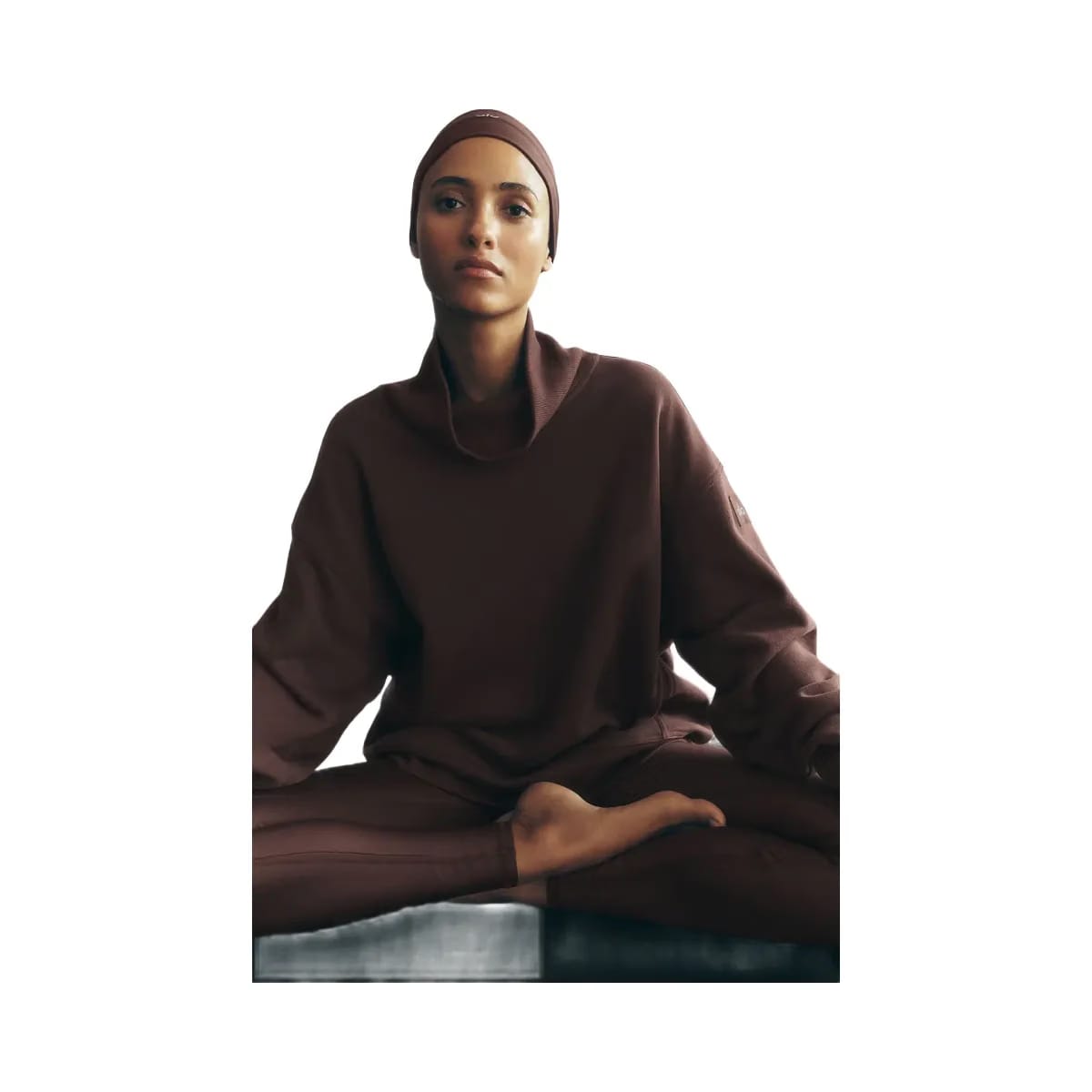 Alo Women's Hazy Mock Neck Pullover - Brownstone
