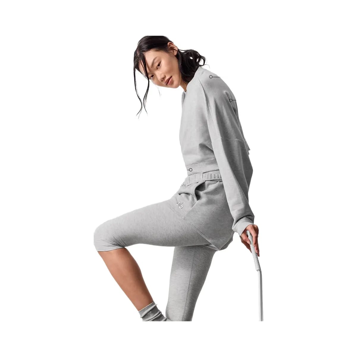 Alo Women's Cropped Sway Crew Neck Pullover - Athletic Heather Grey
