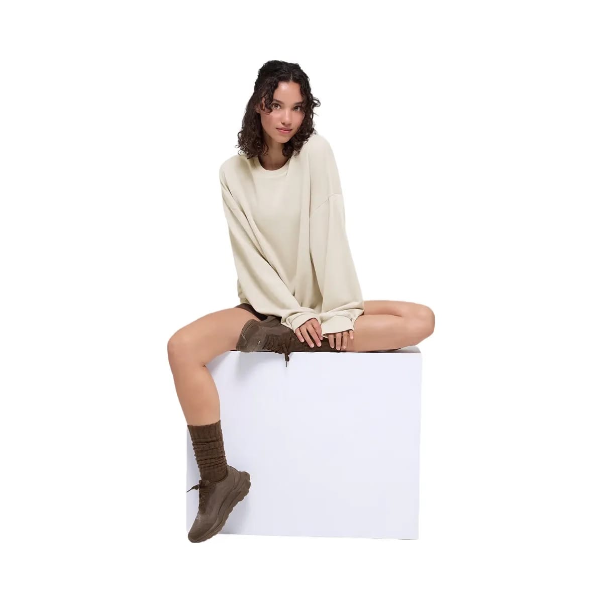 Alo Women's Chill Crew Neck Pullover - Bone