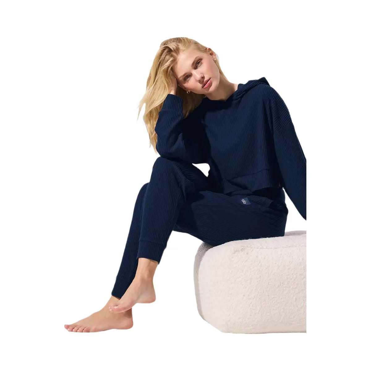 Alo Women's Muse Hoodie - Navy