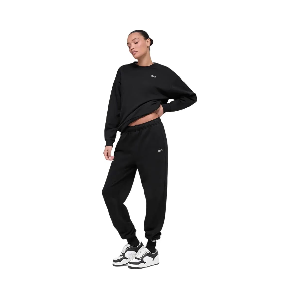 Alo Women's Accolade Crew Neck Pullover - Black