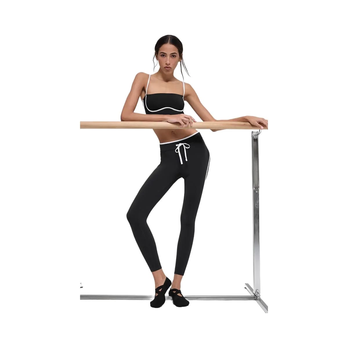Alo Women's Airbrush High-Waist Race Pace 7/8 Legging - Black/White