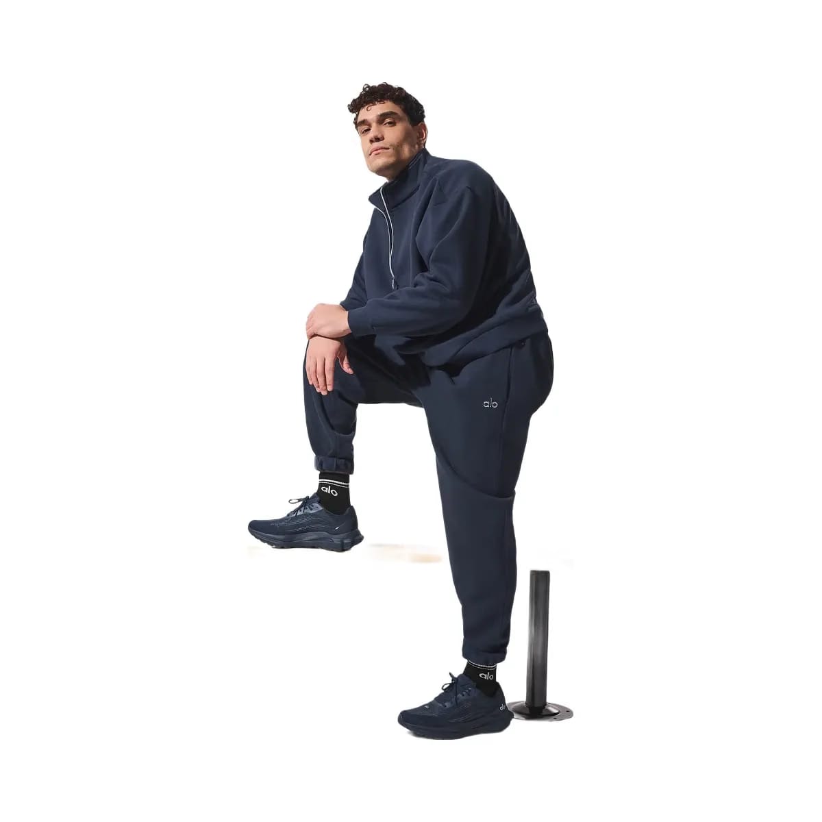 Alo Men's Accolade Sweatpant - Navy