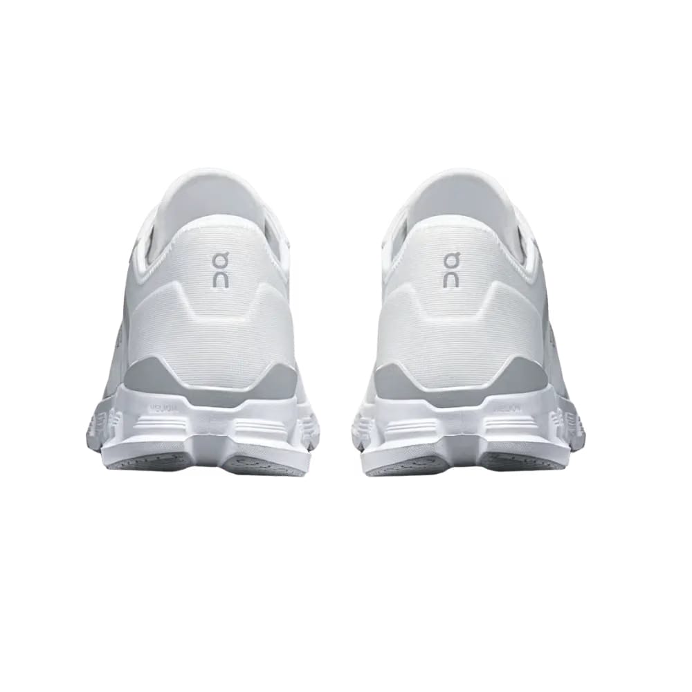 On Running Cloud X 4 AD White Wolf