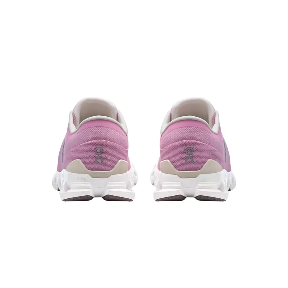 On Running Cloud X 4 Petal Sand