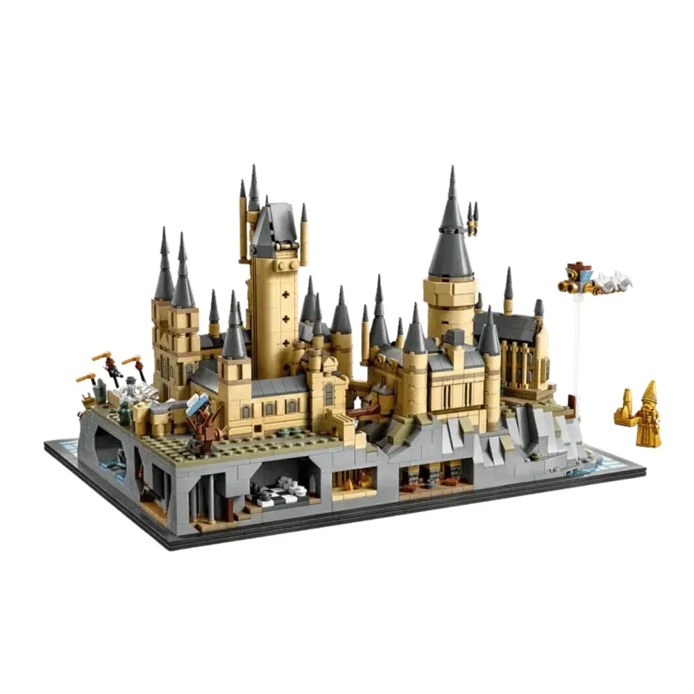 Lego Hogwarts™ Castle and Grounds