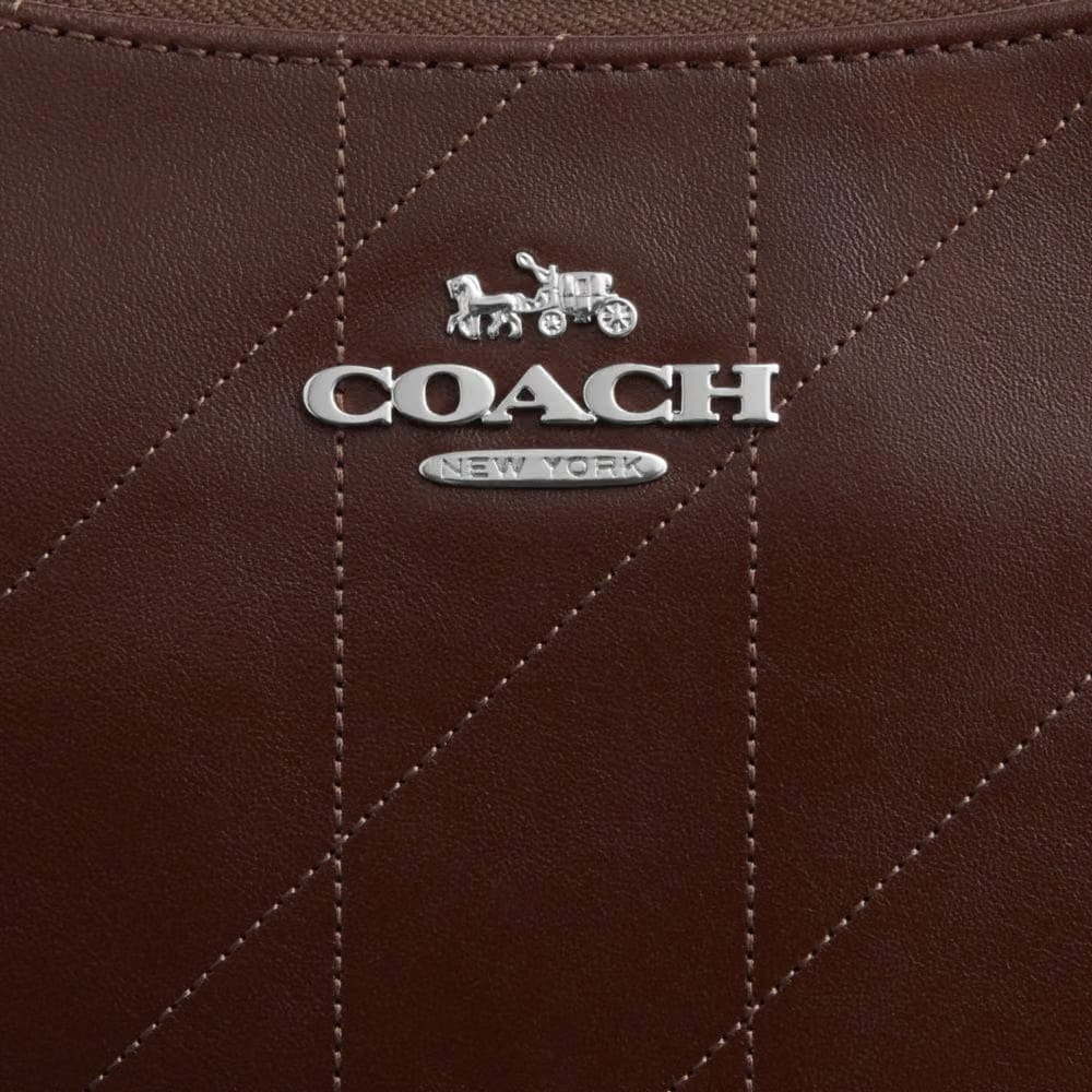 Coach Teri Shoulder Bag With Quilting Silver Maple