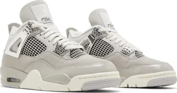 Air Jordan 4 Retro "Frozen Moments"