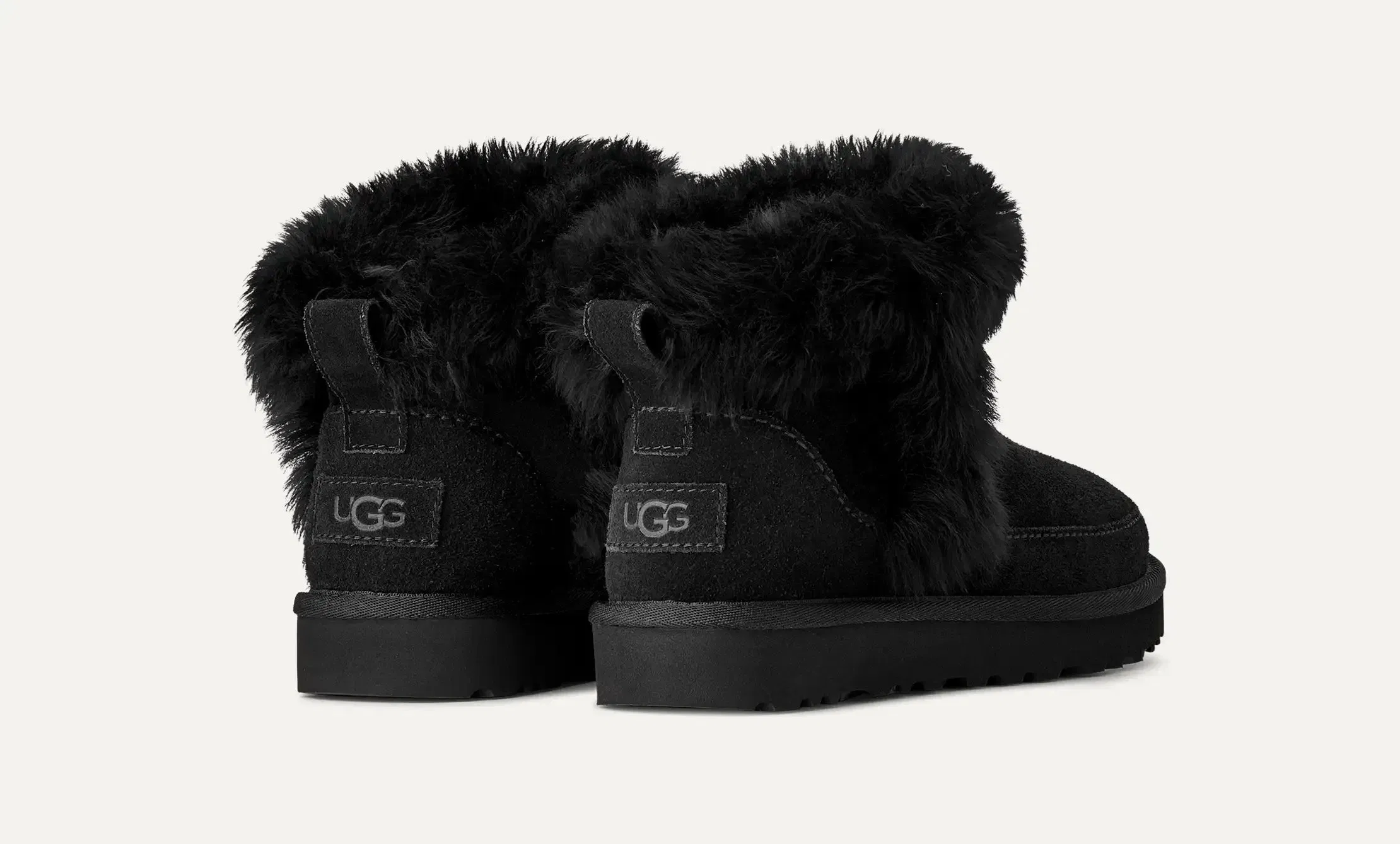 Ugg Classic Ultra Mini Chalet Black