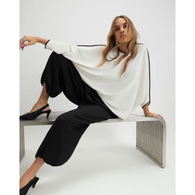 Cream Tipped Batwing Sleeve Top