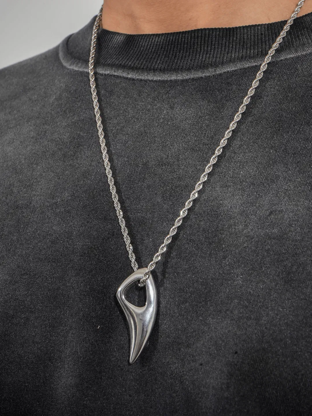 Manaca Quantum Flame Pendant