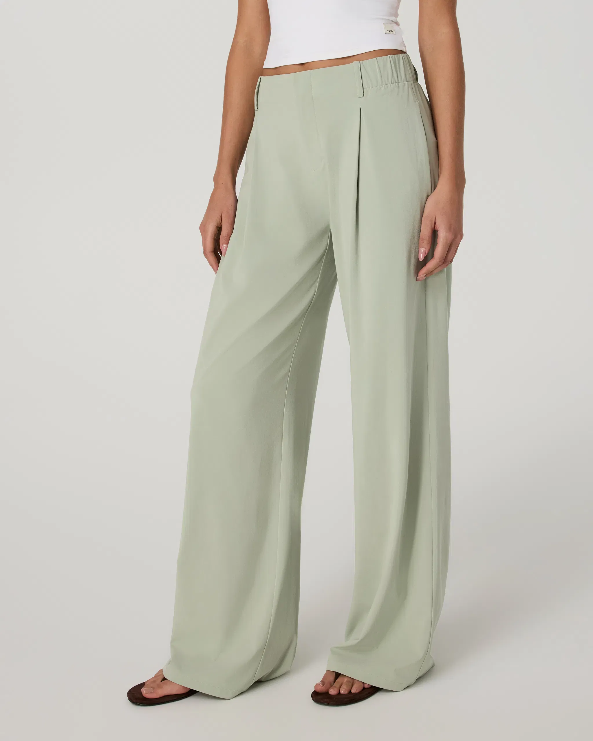 Vuori Villa Wideleg Trouser Short