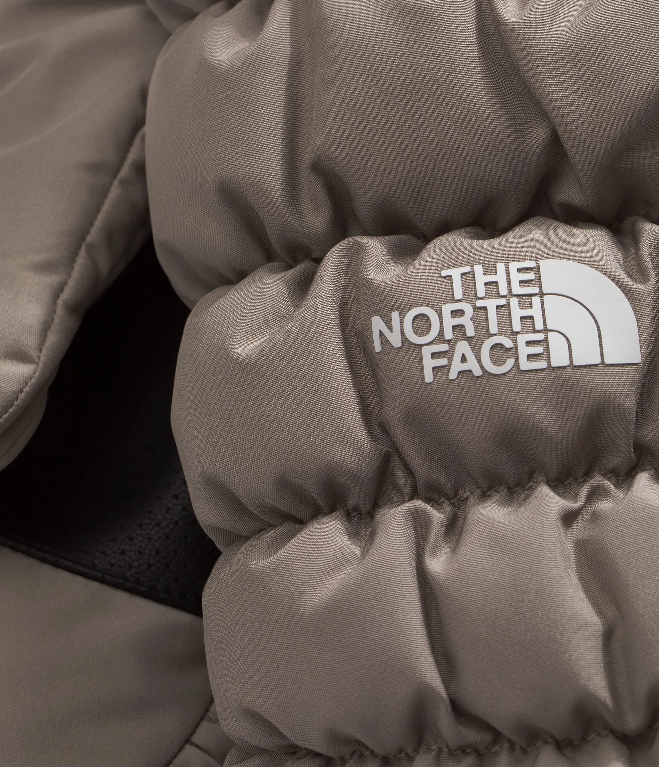 The North Face Montana Puffer Mitts Mocha Brown
