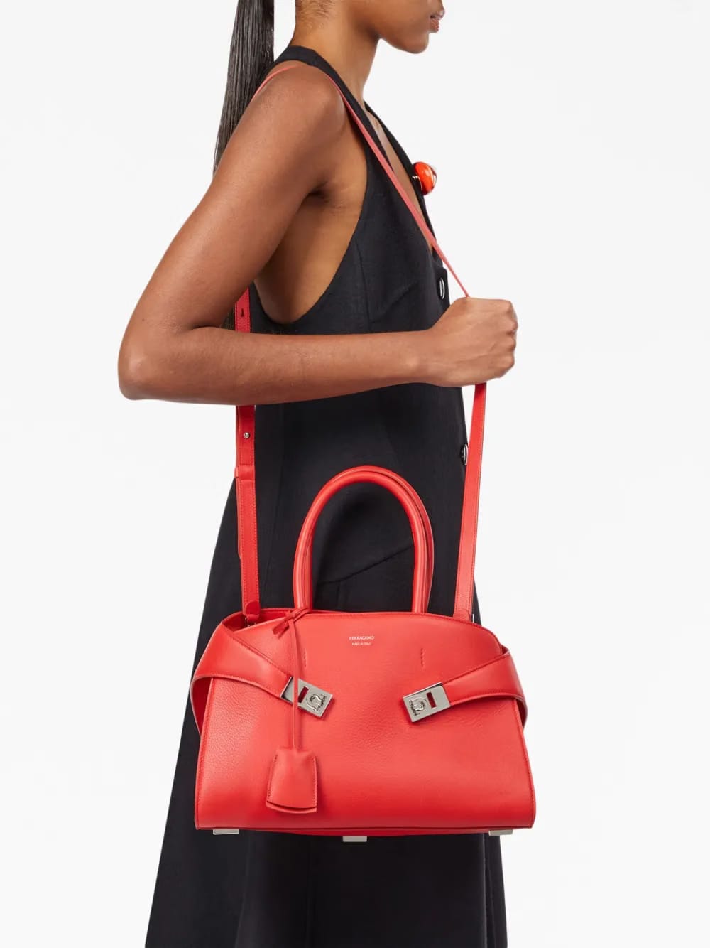 Hug leather tote bag