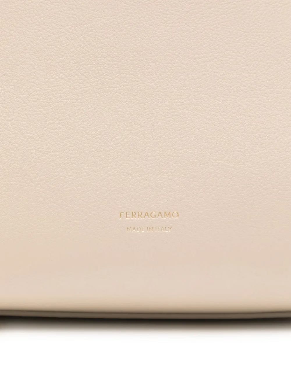 Hug crossbody bag