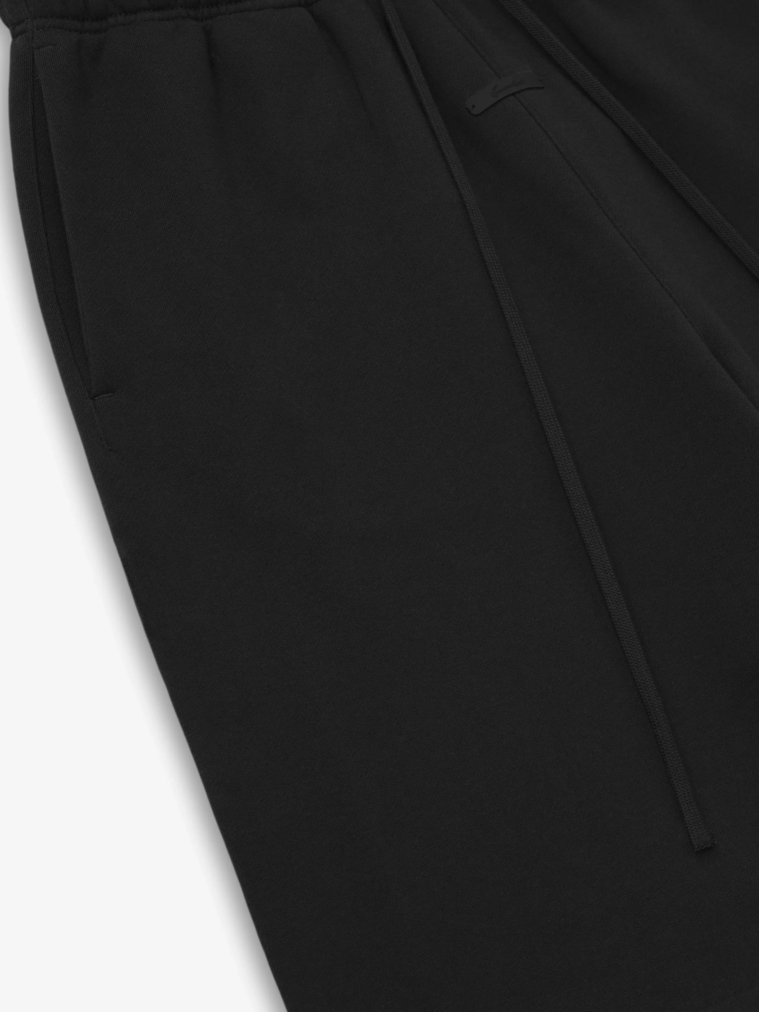 Essentials Active Trace Relaxed Sweatshort Vintage Black